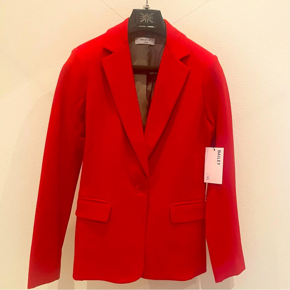 NWT Red Bailey 44 Women's Stretch, Tailored, Blazer